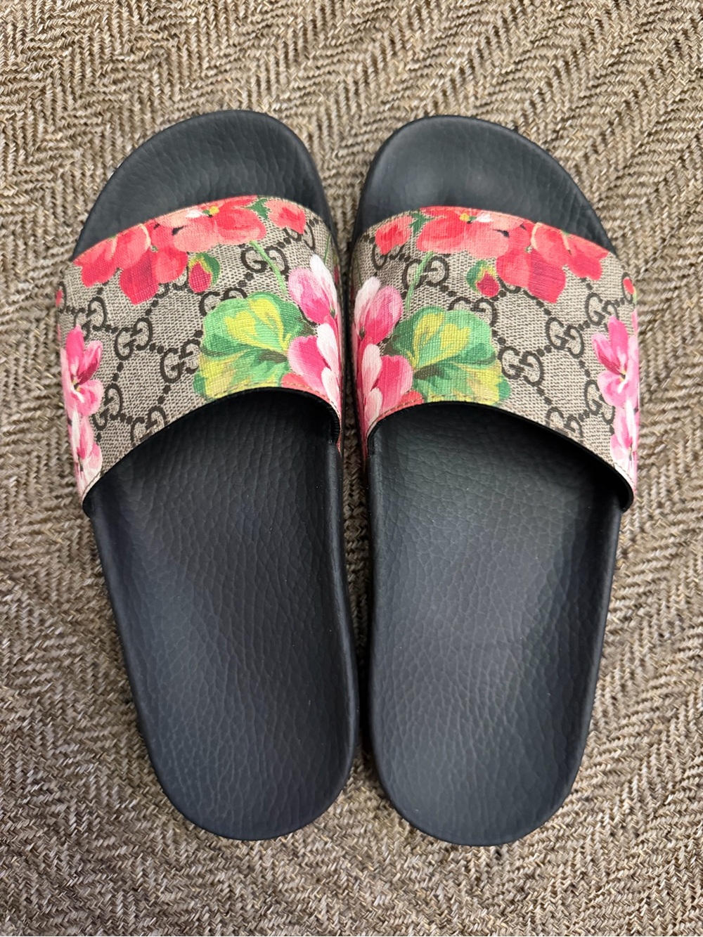Gucci Floral Logo Slide Sandals - Pink/Green on Beige
